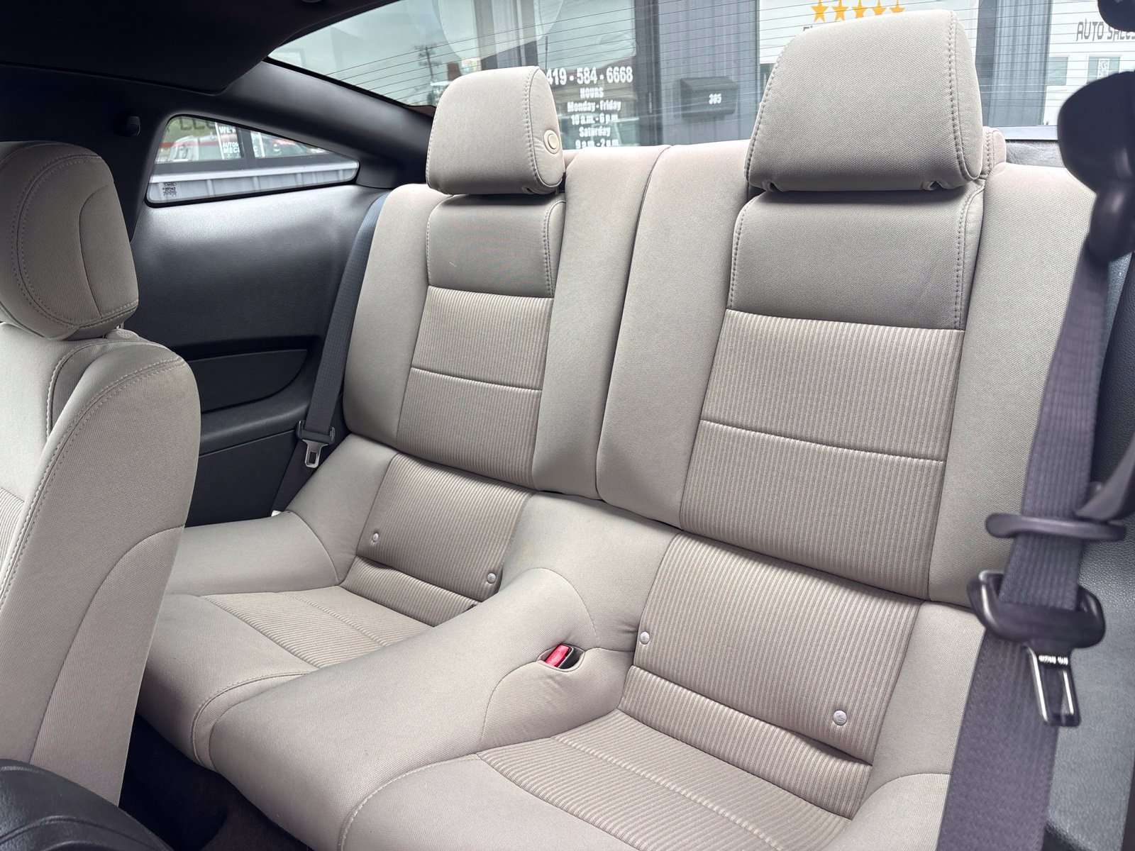 Used 2012 Ford Mustang Coupe RWD image 12