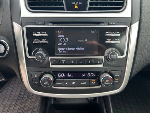 Used 2016 Nissan Altima 2.5 SL FWD image 15