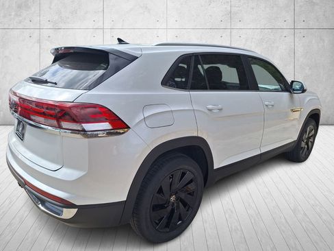 New 2026 Volkswagen Atlas Cross Sport SE image 5