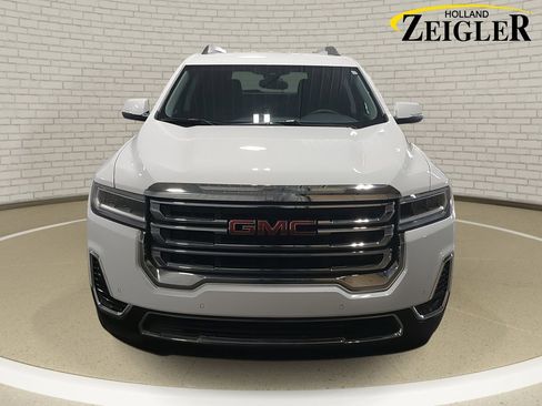 Used 2023 GMC Acadia SLE w/ Driver Convenience Package image 2