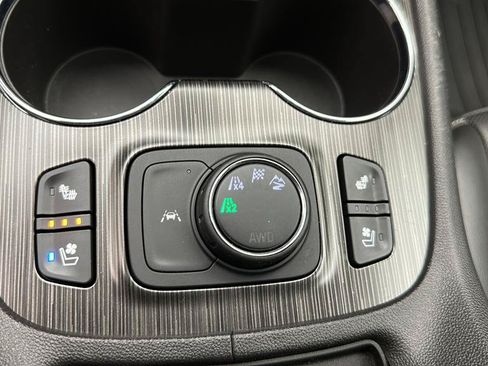 Used 2023 GMC Acadia SLT w/ Elevation Edition AWD/4WD image 25