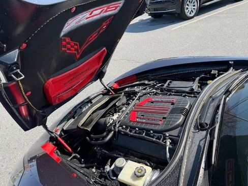 Used 2015 Chevrolet Corvette Z06 w/ 2LZ Preferred Equipment Group RWD image 20