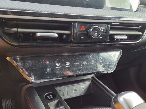 New 2025 Nissan Kicks SR w/ Illumination Package image 10