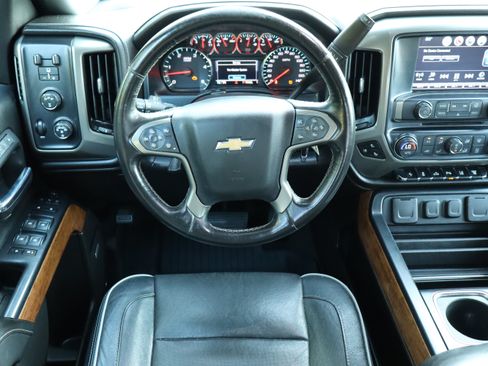 Used 2018 Chevrolet Silverado 2500 High Country w/ Duramax Plus Package AWD/4WD image 27
