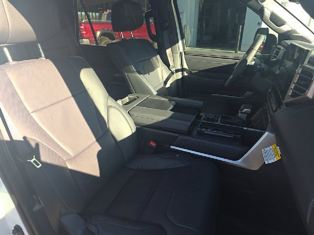 Used 2026 Toyota Sequoia Platinum AWD/4WD image 11