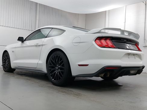 Used 2019 Ford Mustang GT Premium w/ GT Performance Package RWD image 3