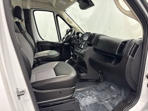 Used 2025 RAM ProMaster 2500 w/ Convenience Group FWD image 22