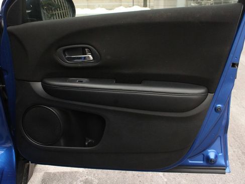 Used 2018 Honda HR-V LX image 23