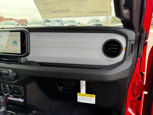 Used 2026 Jeep Wrangler Unlimited Sport AWD/4WD image 32