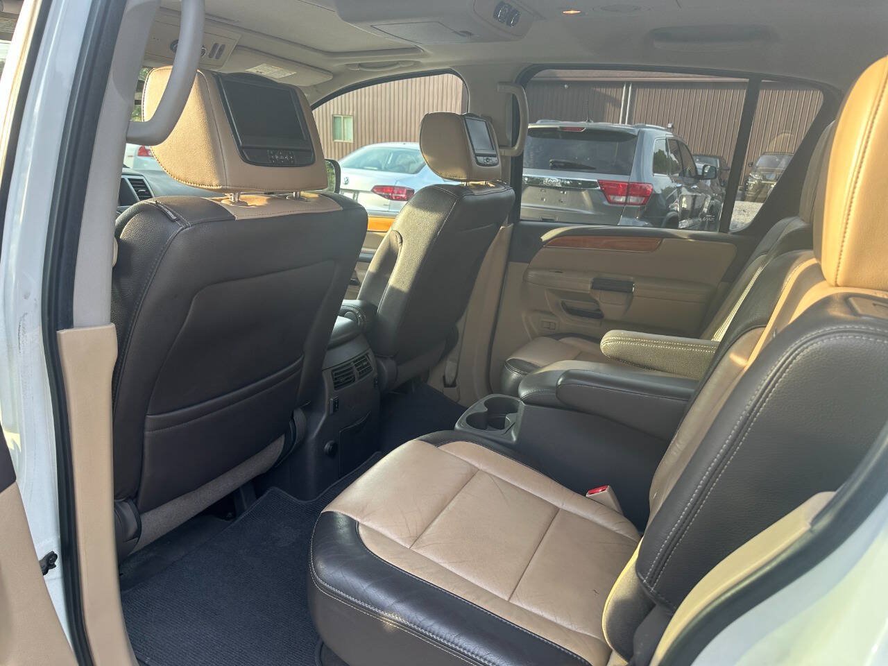 Used 2014 Nissan Armada Platinum w/ Platinum Reserve Package AWD/4WD image 12