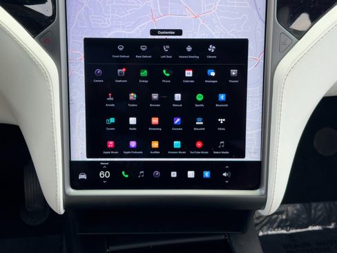 Used 2020 Tesla Model X Long Range image 30