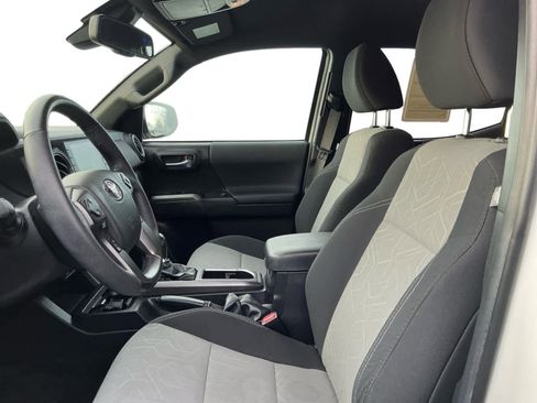 Used 2023 Toyota Tacoma TRD Sport image 10