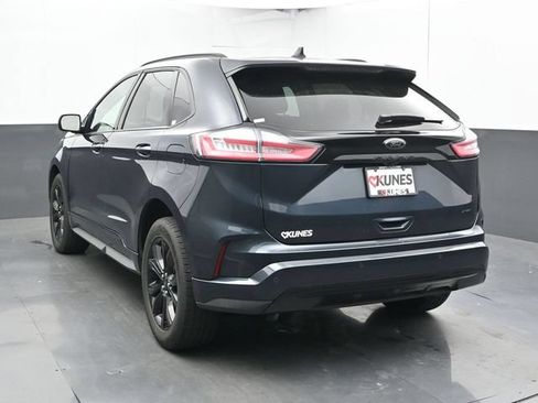 Used 2023 Ford Edge SE w/ Black Appearance Package AWD/4WD image 11