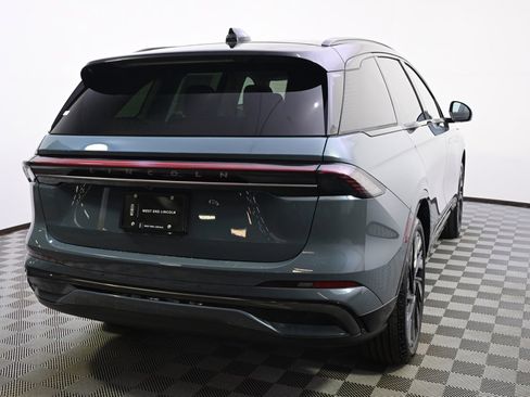 New 2026 Lincoln Nautilus Reserve w/ Jet Appearance Package image 6