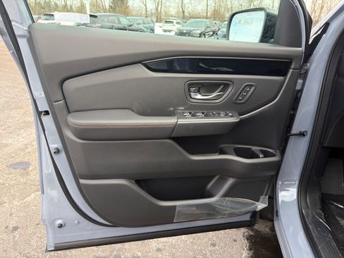 Used 2026 Honda Pilot TrailSport image 19