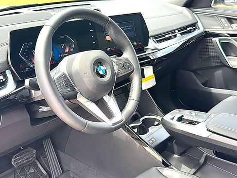 New 2026 BMW X2 xDrive28i w/ Technology Package AWD/4WD image 9