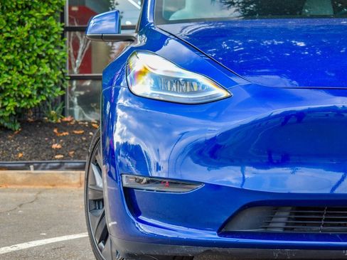 Used 2024 Tesla Model Y Long Range image 5