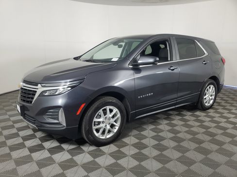 Used 2023 Chevrolet Equinox LT w/ Driver Convenience Package AWD/4WD image 8