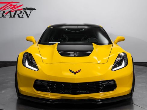 Used 2015 Chevrolet Corvette Z06 w/ 2LZ Preferred Equipment Group RWD image 16