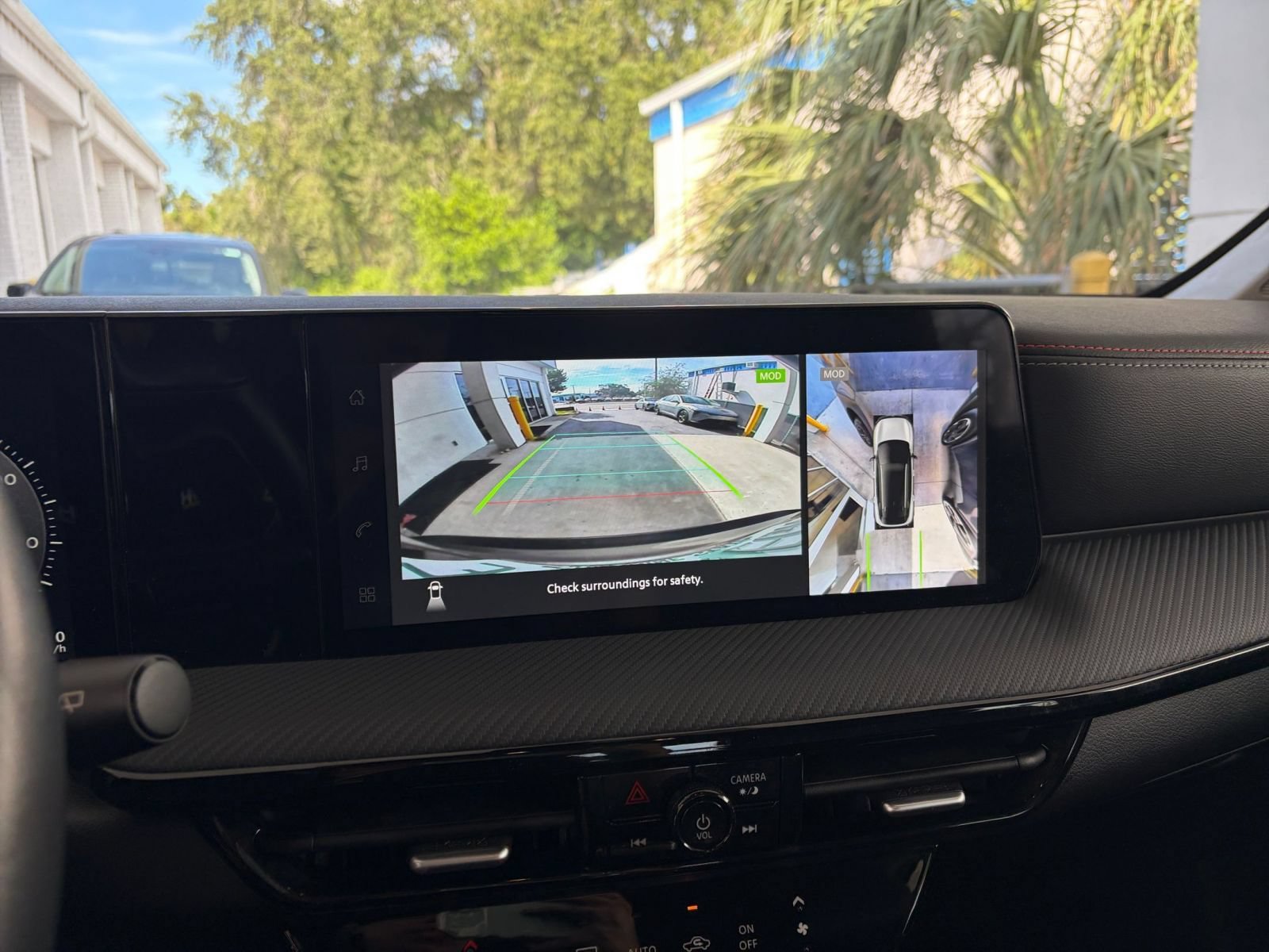 Used 2026 Nissan Kicks SR FWD image 24
