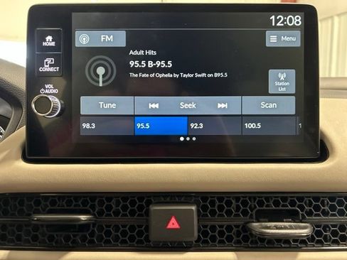 Certified 2026 Honda HR-V LX image 30