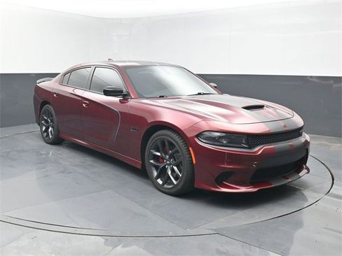 Used 2023 Dodge Charger R/T w/ Blacktop Package image 9