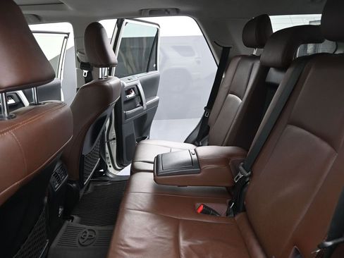 Used 2023 Toyota 4Runner Limited image 15