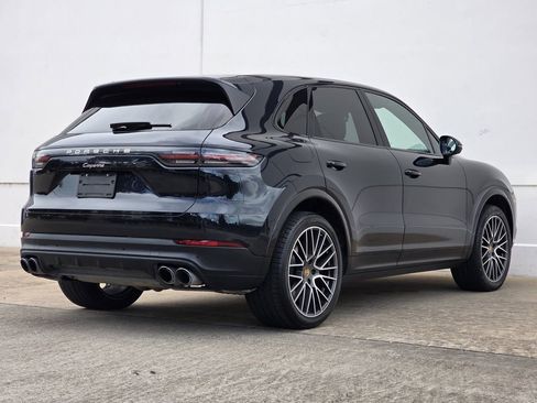 Used 2019 Porsche Cayenne AWD/4WD image 5