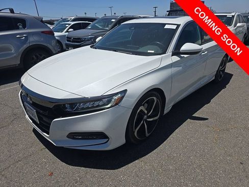 Used 2019 Honda Accord Sport image 2