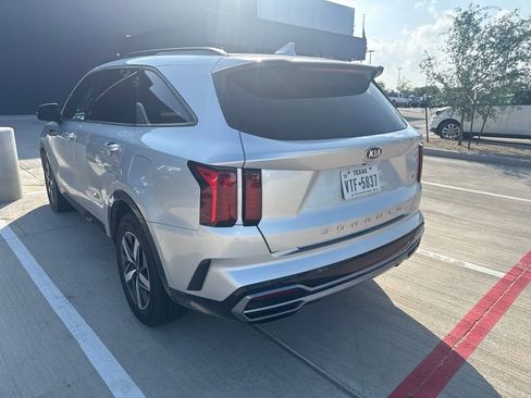 Used 2021 Kia Sorento S w/ Panoramic Sunroof Package FWD image 4
