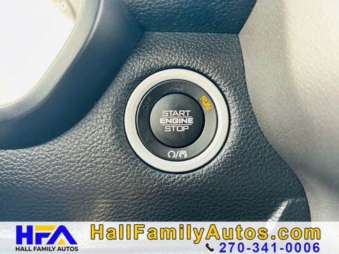 Used 2019 RAM 1500 Big Horn AWD/4WD image 29