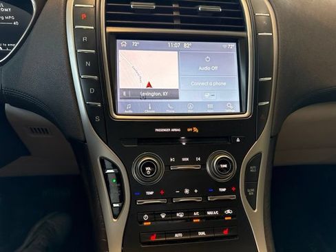 Used 2019 Lincoln Nautilus Select FWD image 5