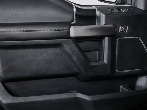 Used 2020 Ford F150 Platinum w/ Equipment Group 701A Luxury AWD/4WD image 6