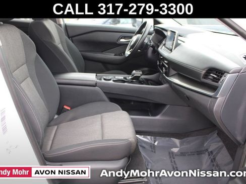 Used 2024 Nissan Rogue SV AWD/4WD image 21