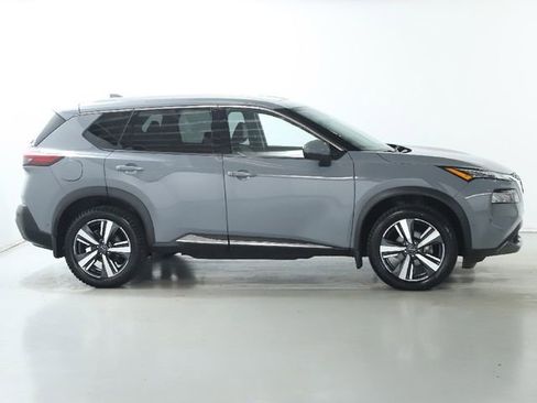 Used 2022 Nissan Rogue SL w/ SL Premium Package image 11