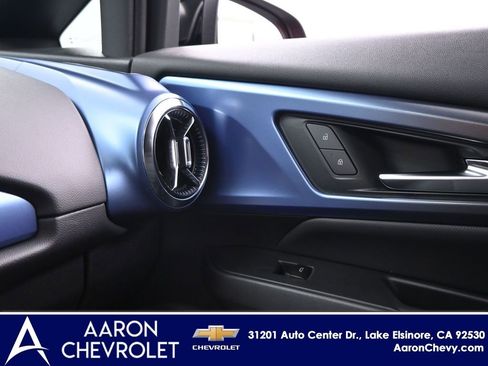New 2026 Chevrolet Equinox EV LT w/ LPO, Blackout Package AWD/4WD image 10