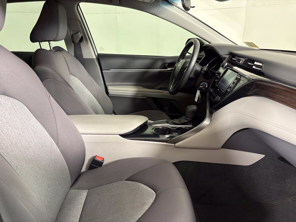 Used 2020 Toyota Camry LE w/ Carpet Mat Package FWD image 14