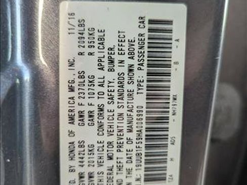 Used 2017 Acura TLX w/ Technology Package image 15