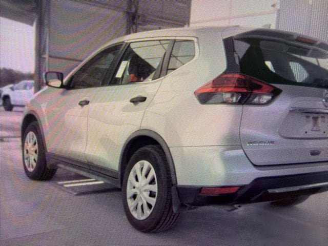 Used 2017 Nissan Rogue S FWD image 8