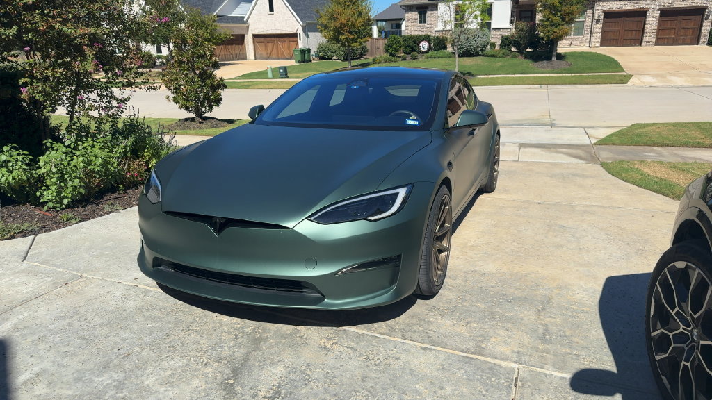Used 2024 Tesla Model S Plaid AWD/4WD image 5