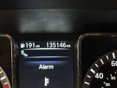 Used 2017 Nissan Titan Platinum Reserve image 20