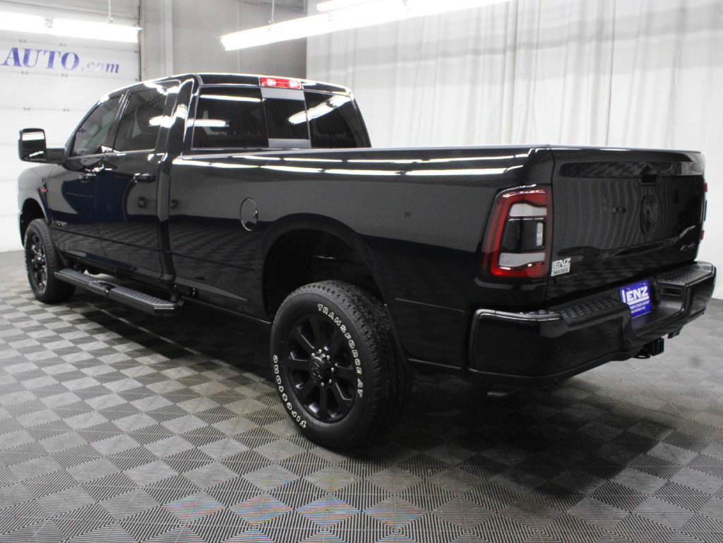 Used 2024 RAM 2500 Big Horn w/ Night Edition AWD/4WD image 7