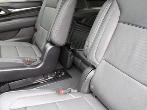 Used 2024 GMC Yukon Denali image 24