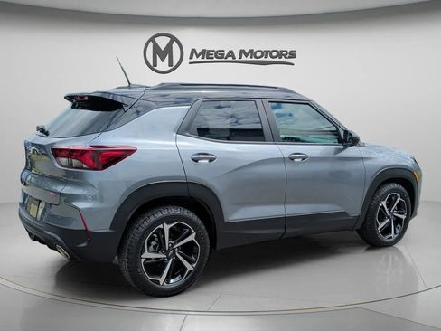 Used 2021 Chevrolet TrailBlazer RS w/ Technology Package FWD image 8