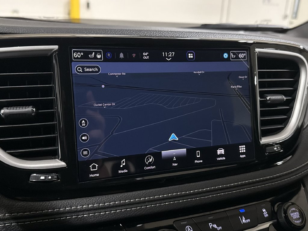 New 2027 Chrysler Pacifica Select w/ Family Tech Group AWD/4WD image 15