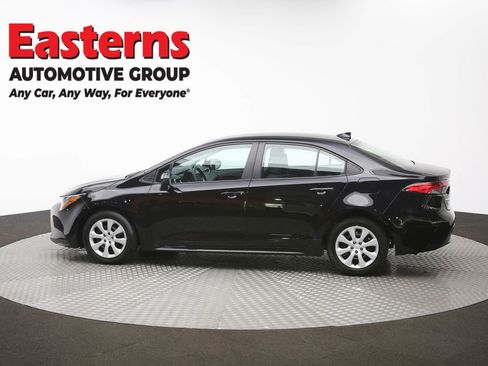 Used 2025 Toyota Corolla LE image 60