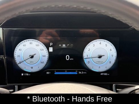 Used 2025 Hyundai Elantra SEL FWD image 15