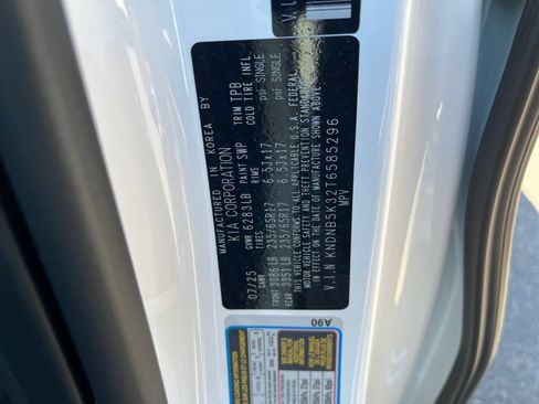 Used 2026 Kia Carnival FWD image 27