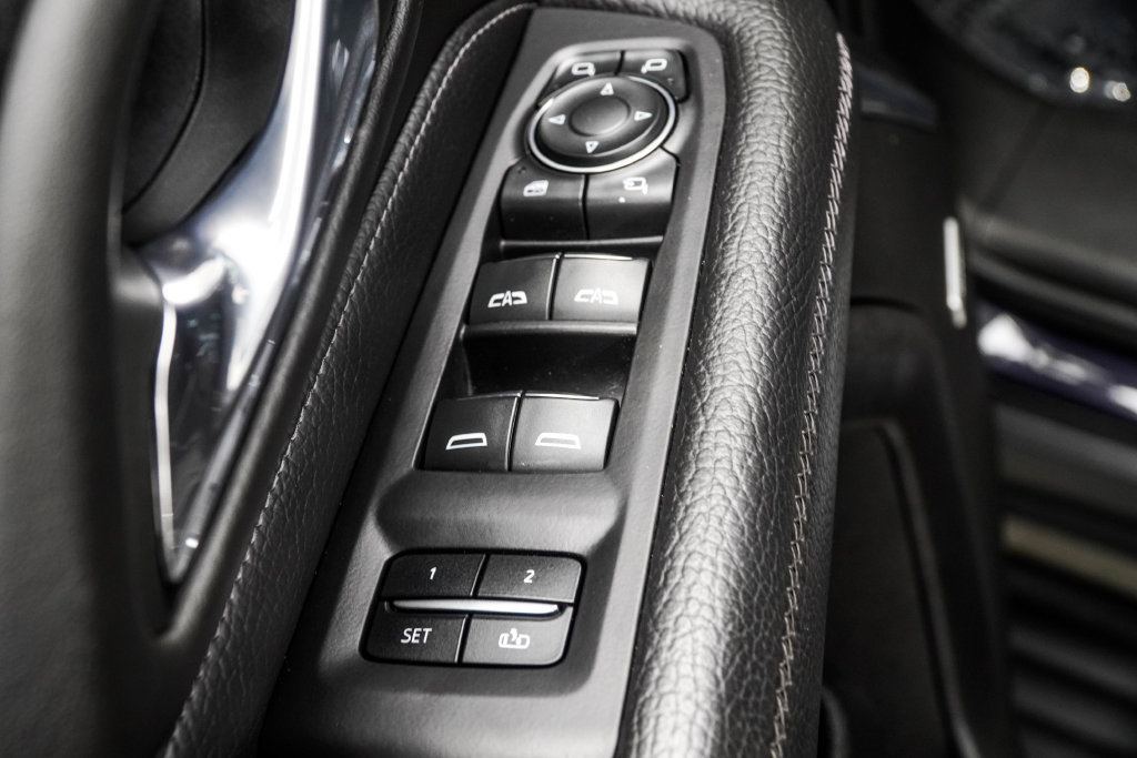 Used 2023 GMC Yukon Denali AWD/4WD image 42
