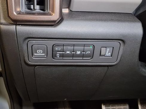 Used 2024 GMC Hummer EV 2X w/ Extreme Off-Road Package AWD/4WD image 15